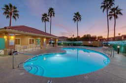 Superstition Lakes Golf Retreat - Image 3