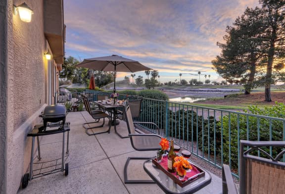 Superstition Lakes Golf Retreat - Image 1
